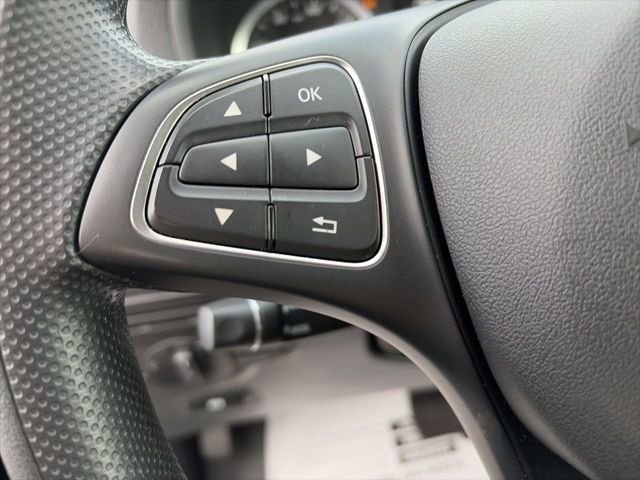 Used 2023 Mercedes-Benz Metris Passenger image 21