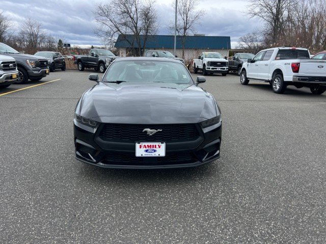 New 2026 Ford Mustang Coupe RWD video 2