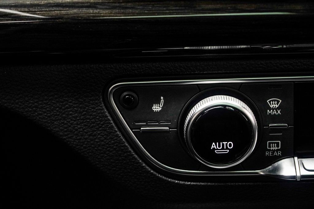 Used 2018 Audi Q5 2.0T Premium Plus w/ Premium Plus Package image 22