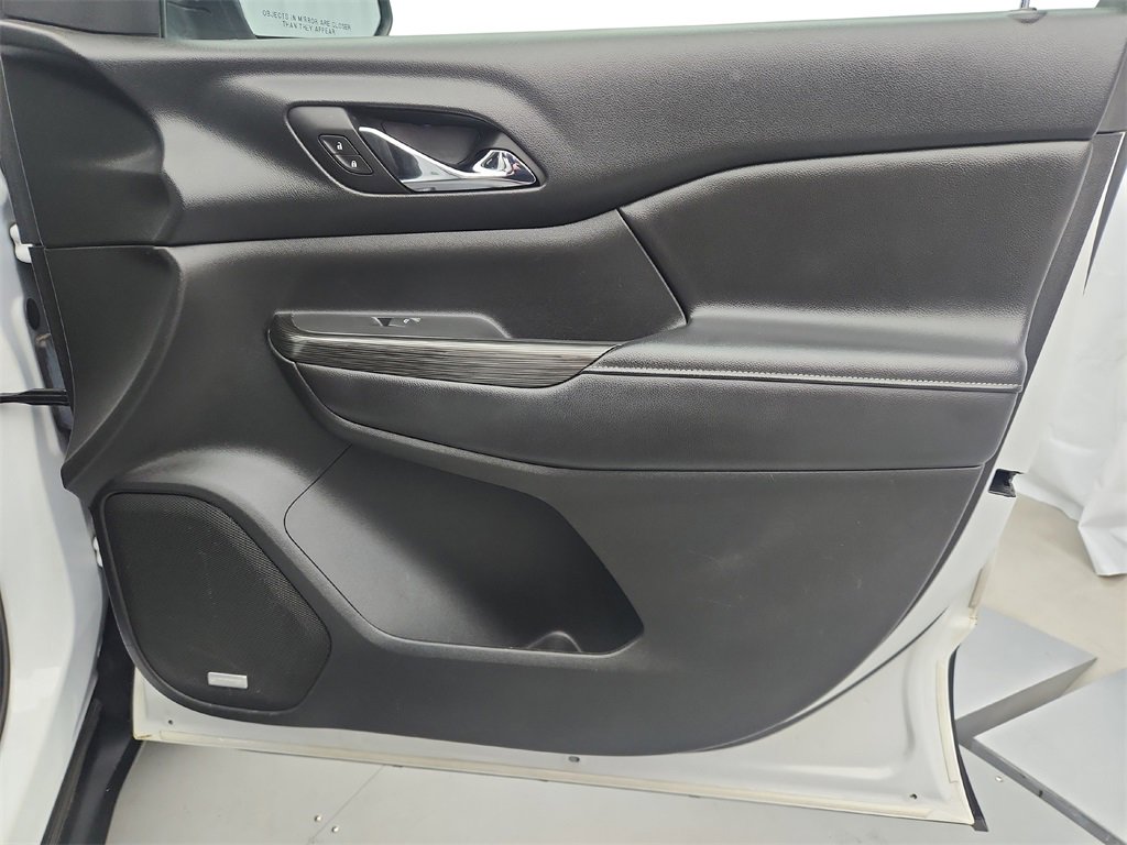 Used 2018 GMC Acadia SLT image 27