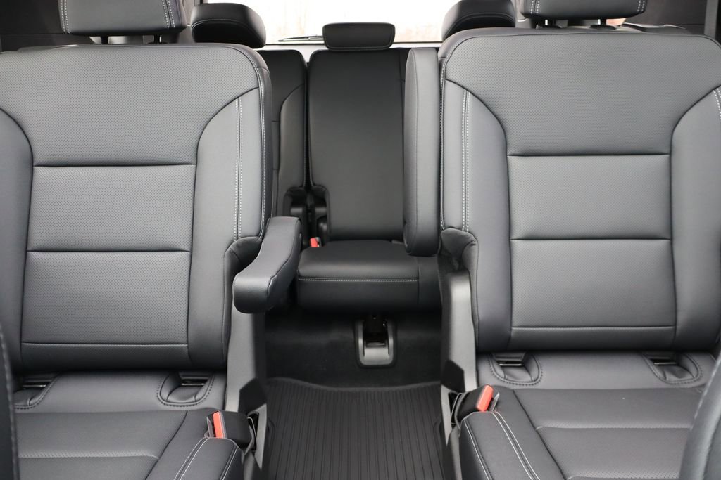 New 2026 Chevrolet Traverse LT w/ Sun and Wheel Package image 37