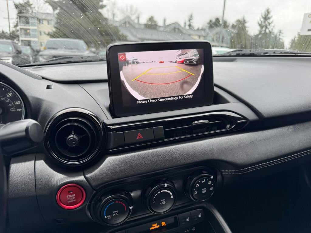 Used 2023 MAZDA MX-5 Miata Club image 11