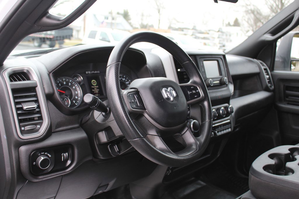 Used 2024 RAM 3500 Tradesman w/ Chrome Appearance Group image 13