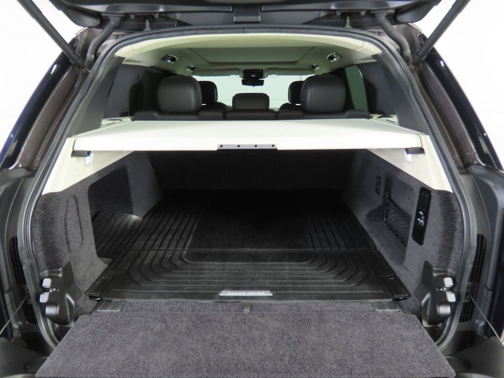 Used 2022 Land Rover Range Rover SE image 28