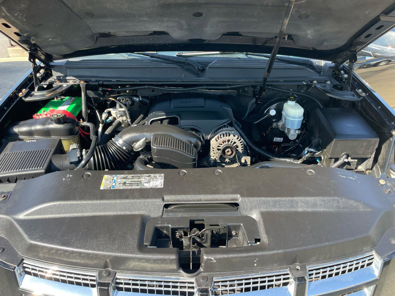 Used 2009 Cadillac Escalade EXT AWD/4WD image 16