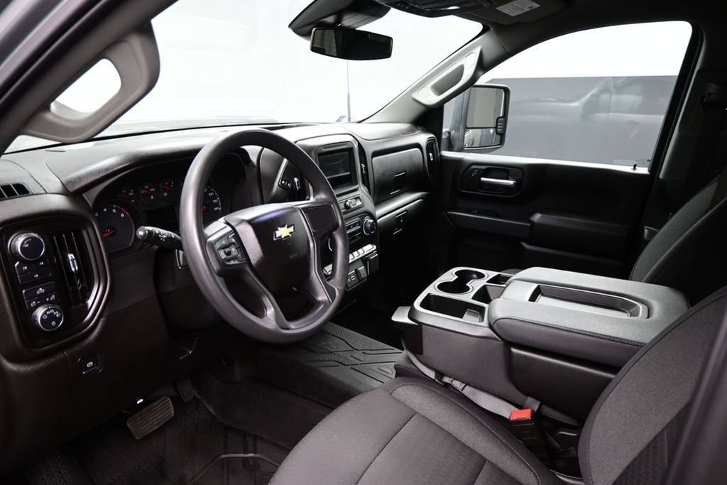 Used 2025 Chevrolet Silverado 2500 Custom w/ Custom Convenience Package AWD/4WD image 8
