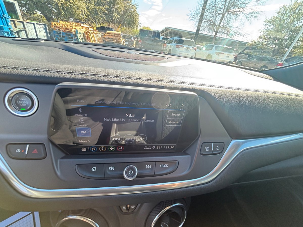 Used 2021 Chevrolet Blazer LT w/ Midnight/Sport Edition image 8