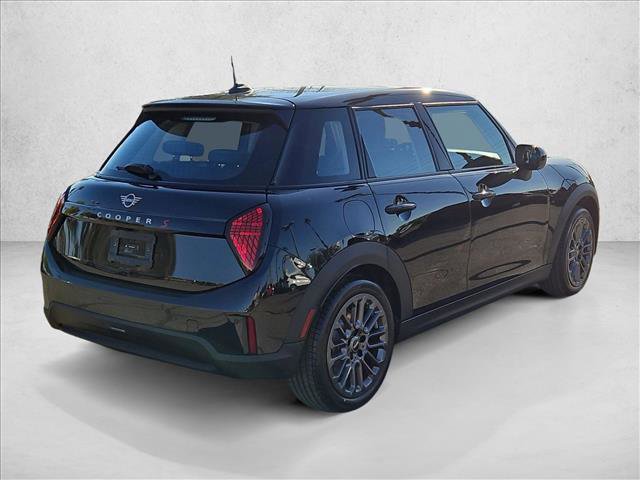 New 2026 MINI Cooper S image 2