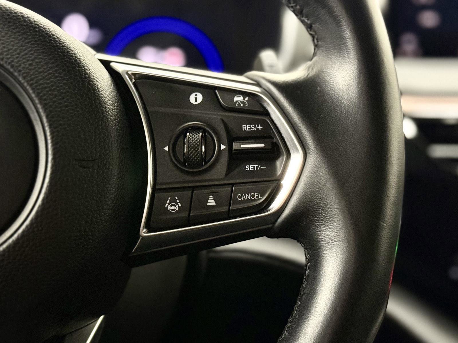 Used 2022 Acura MDX SH-AWD image 18