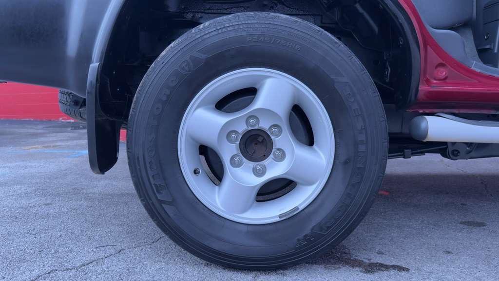 Used 2002 Nissan Xterra XE image 9