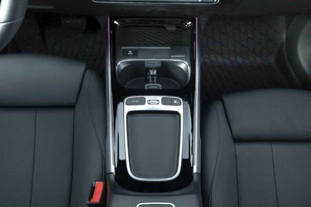 Certified 2024 Mercedes-Benz GLB 250 image 20