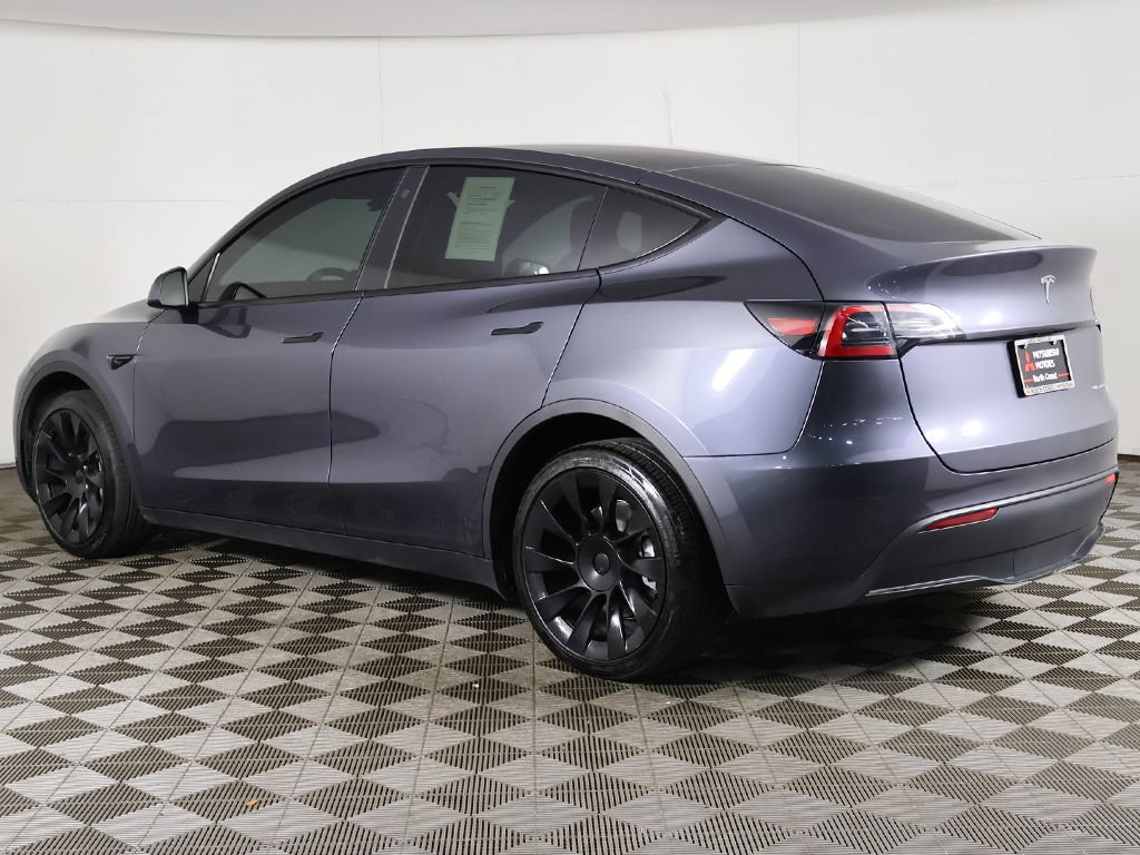 Used 2023 Tesla Model Y AWD image 11