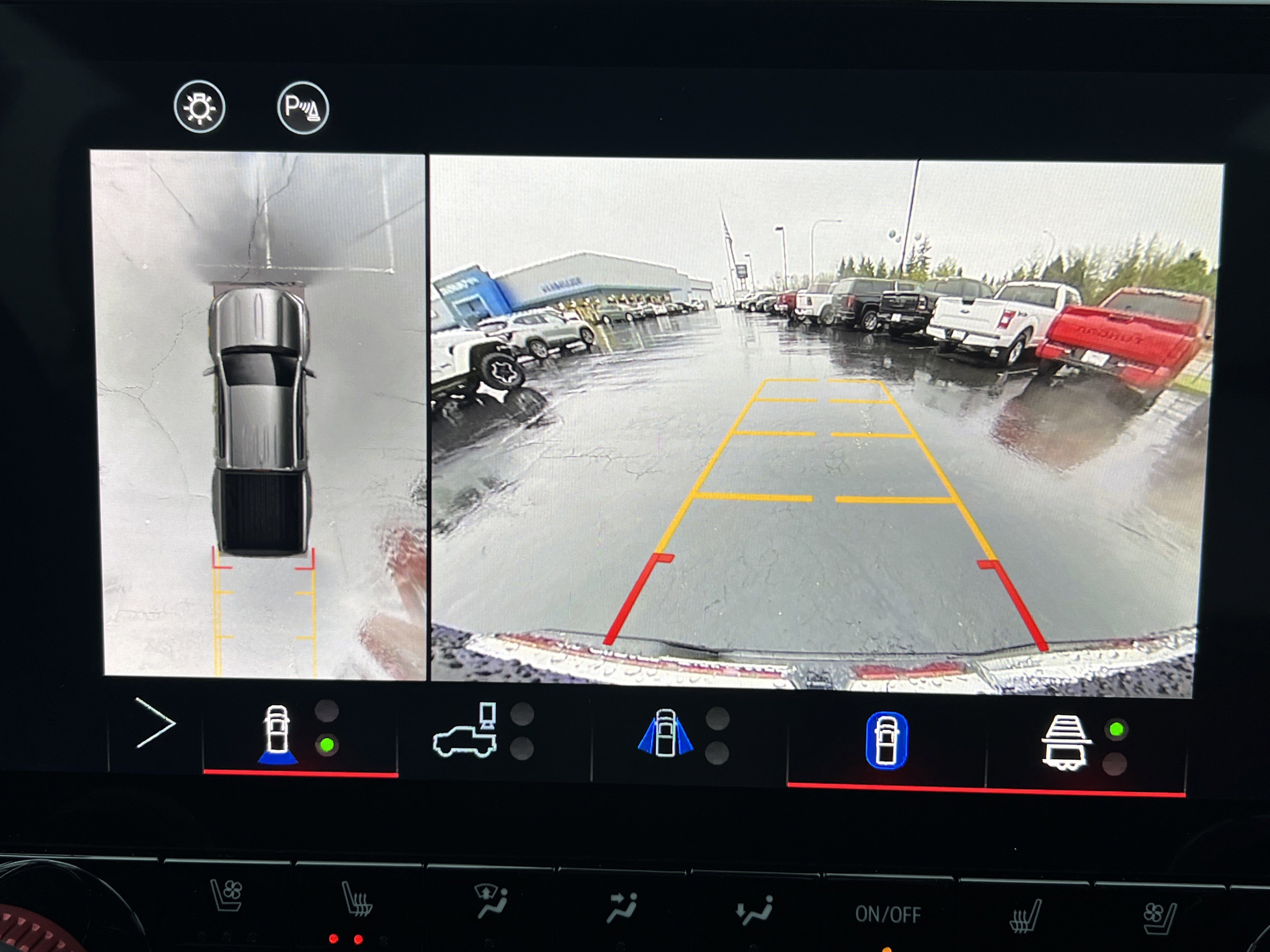 Used 2024 GMC Canyon AT4X image 12