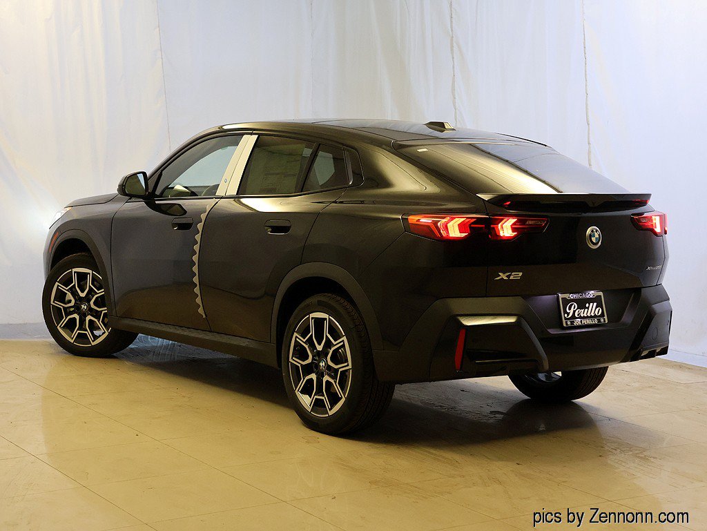 New 2026 BMW X2 xDrive28i w/ Convenience Package AWD/4WD image 9