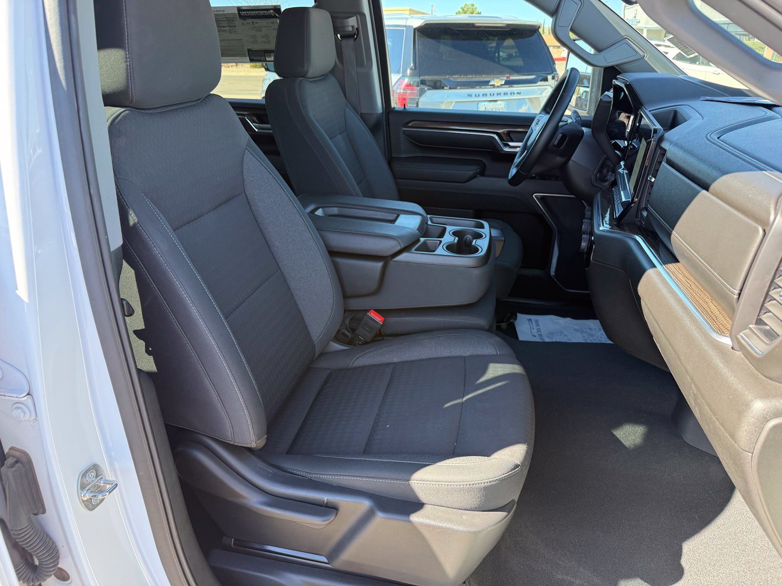 Certified 2024 Chevrolet Silverado 2500 LT AWD/4WD image 31