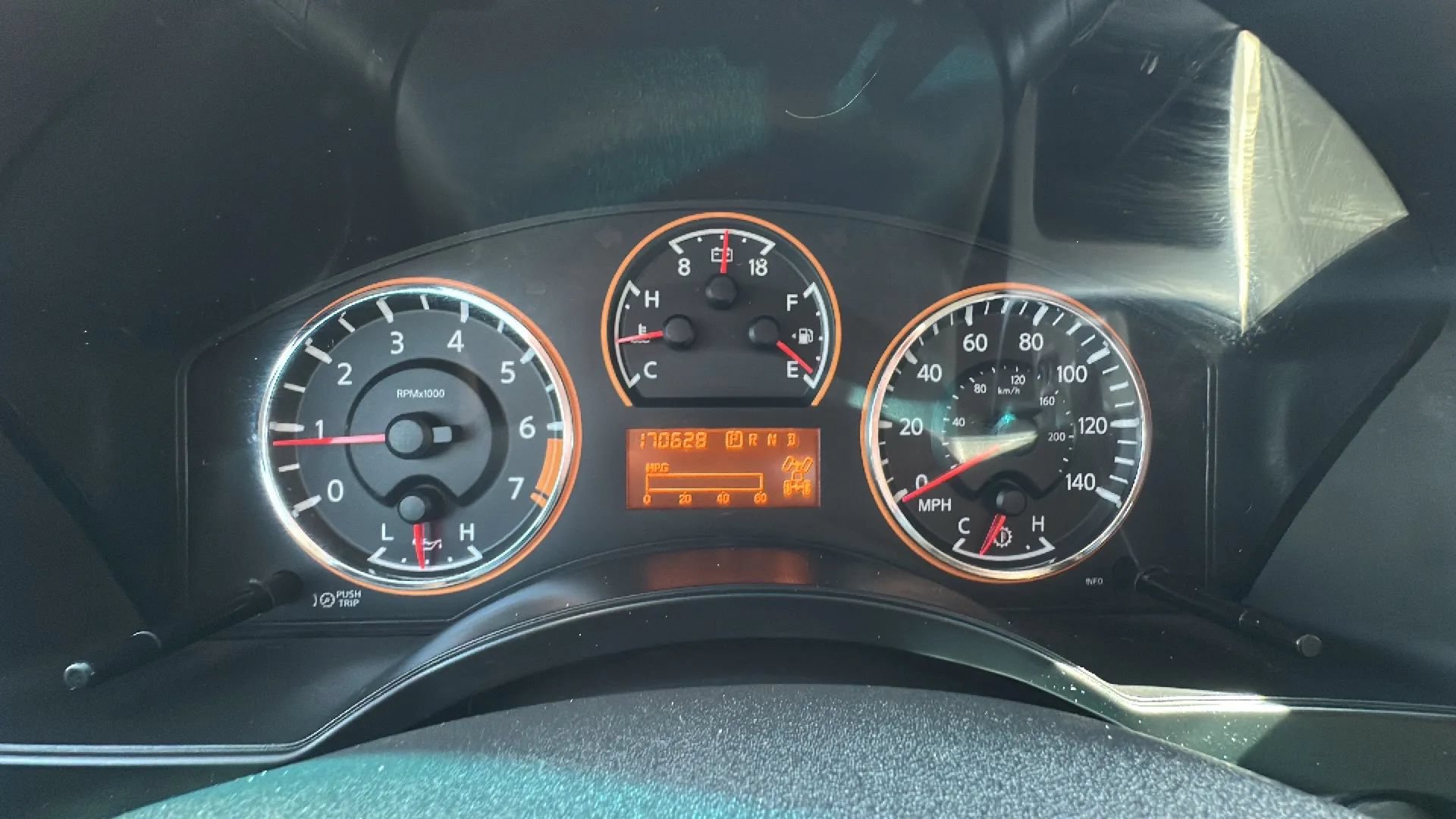Used 2013 Nissan Titan SL AWD/4WD image 12