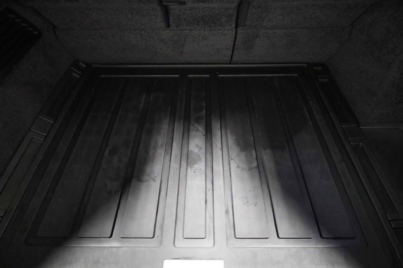 Used 2019 Land Rover Range Rover SV Autobiography Dynamic image 39