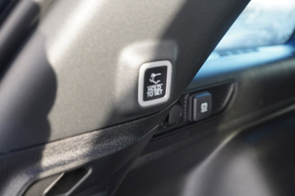 Certified 2025 Jeep Grand Cherokee Altitude image 20