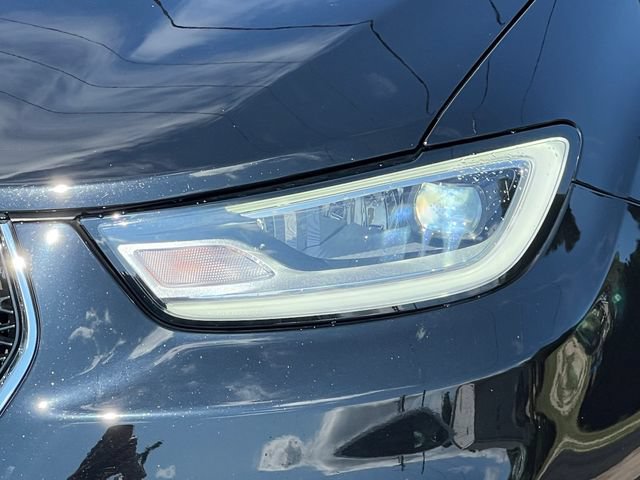 Used 2025 Chrysler Pacifica Select w/ Uconnect Theater Family Group AWD/4WD image 46