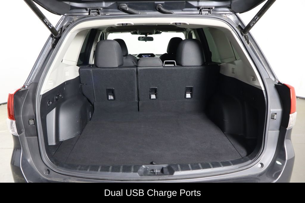 Used 2023 Subaru Forester Premium image 18