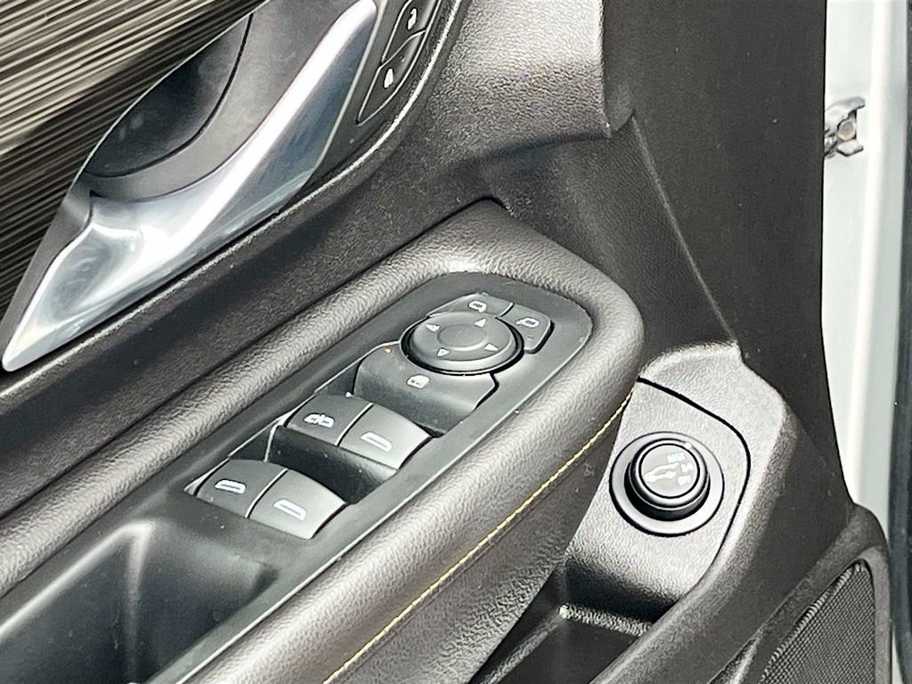 Used 2018 GMC Terrain SLT w/ Preferred Package image 18