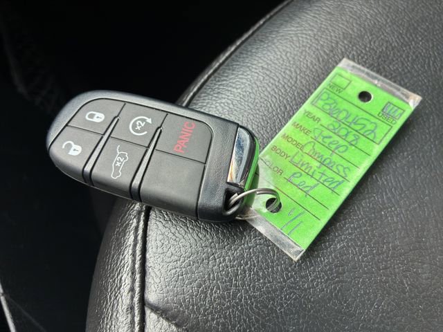 Used 2018 Jeep Compass Limited image 23
