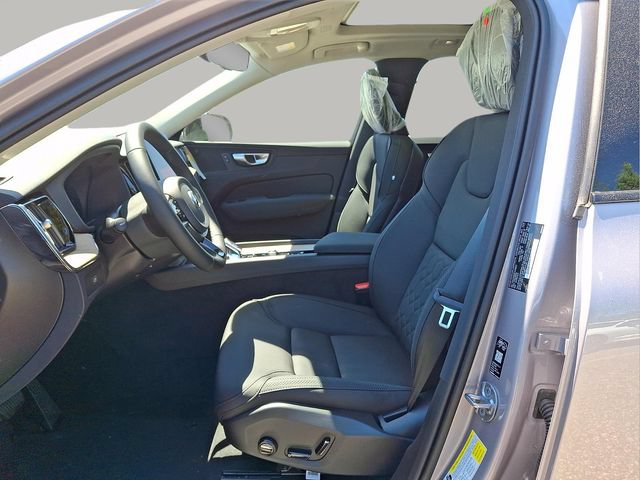 New 2026 Volvo XC60 B5 Plus w/ Protection Package Premier AWD/4WD image 4