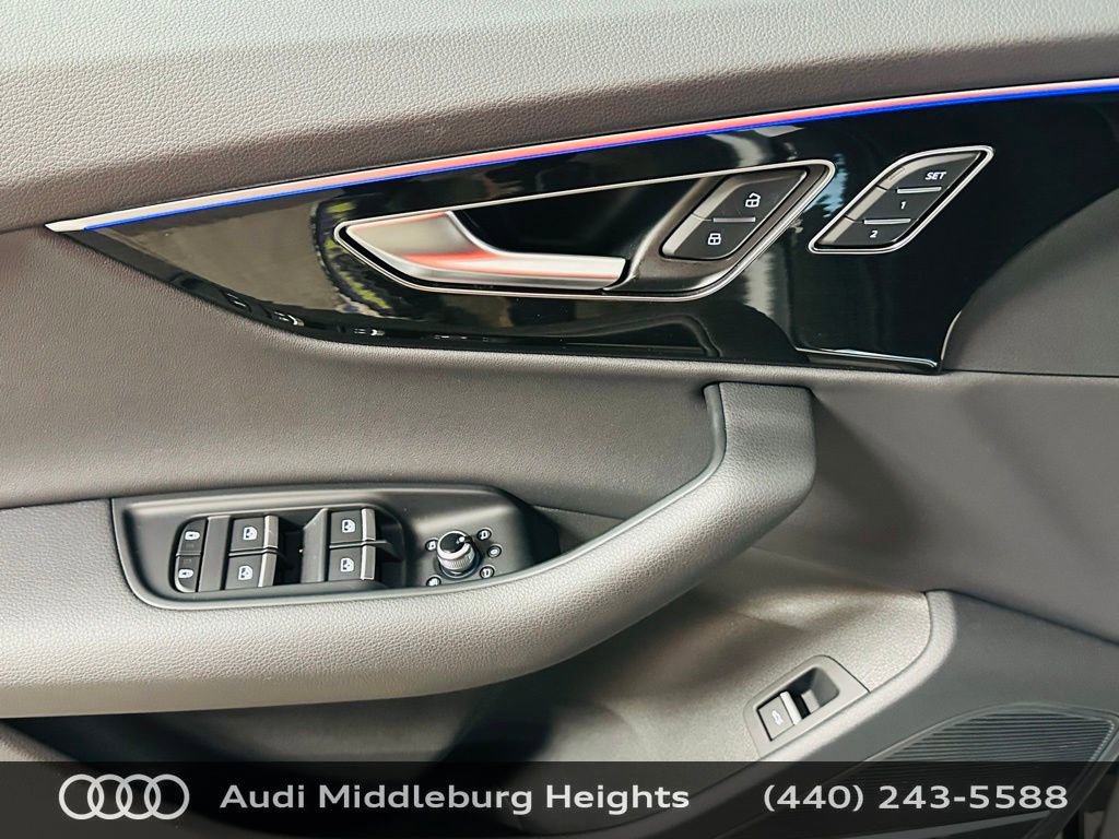 Certified 2025 Audi Q7 2.0T Premium w/ Convenience Plus Package image 26