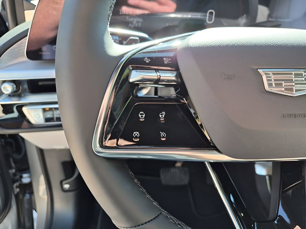 New 2026 Cadillac Lyriq Luxury image 33