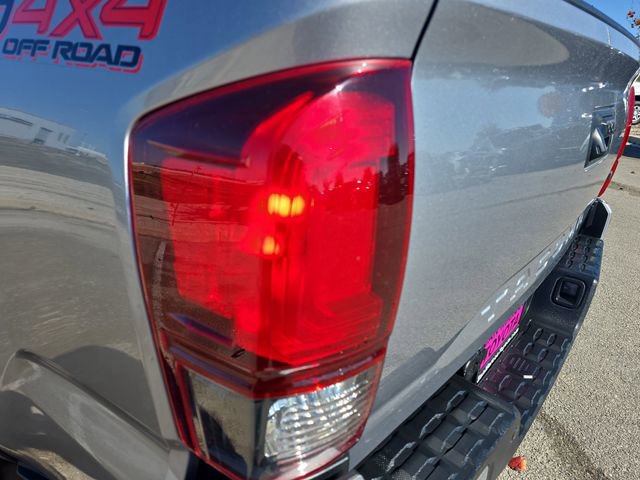 Used 2019 Toyota Tacoma TRD Off-Road image 33