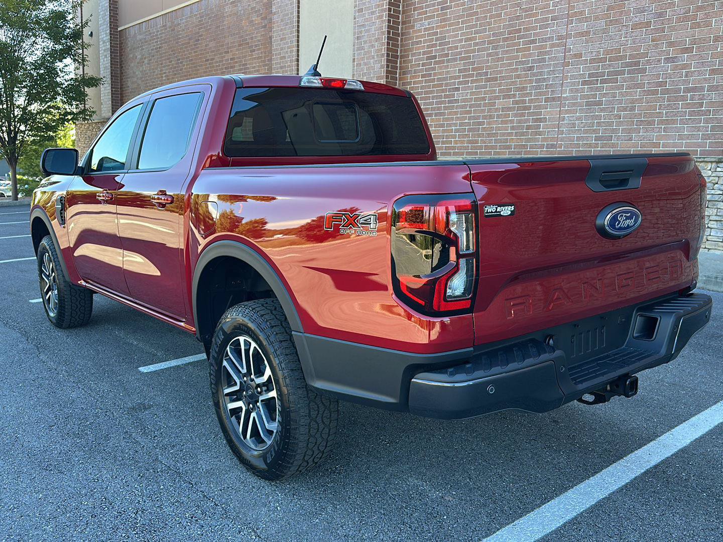 Used 2026 Ford Ranger Lariat w/ FX4 Off-Road Package AWD/4WD image 3