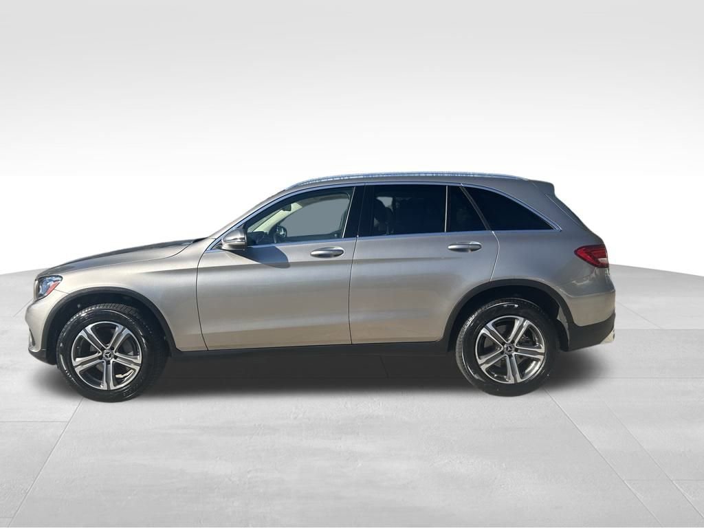 Used 2019 Mercedes-Benz GLC 300 4MATIC image 2