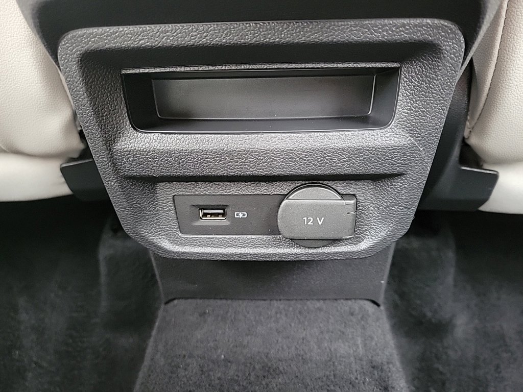 Used 2019 Volkswagen Tiguan SE w/ 3rd Row Seat Package AWD/4WD image 21