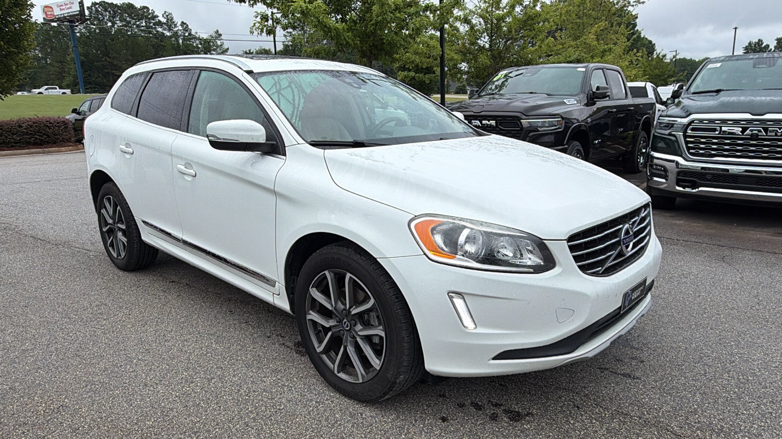 Used 2016 Volvo XC60 T5 Premier AWD/4WD image 5