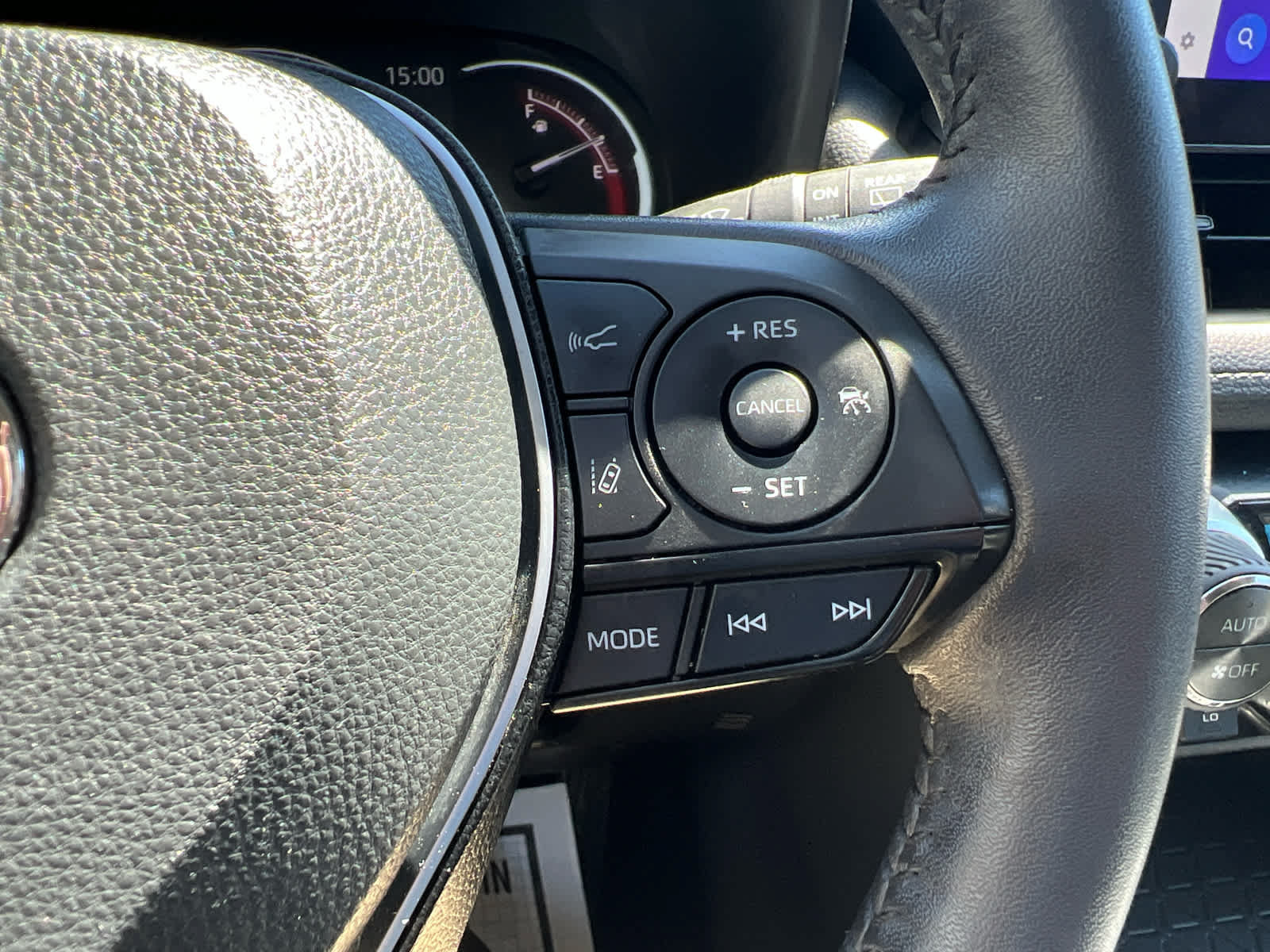 Used 2024 Toyota RAV4 XLE w/ Convenience Package AWD/4WD image 17
