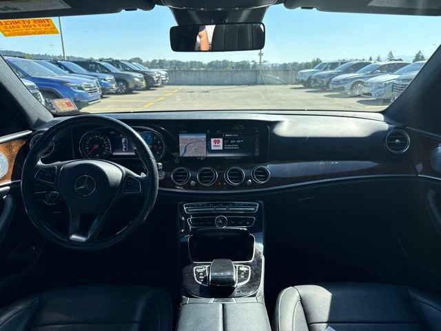 Used 2017 Mercedes-Benz E 300 4MATIC image 12