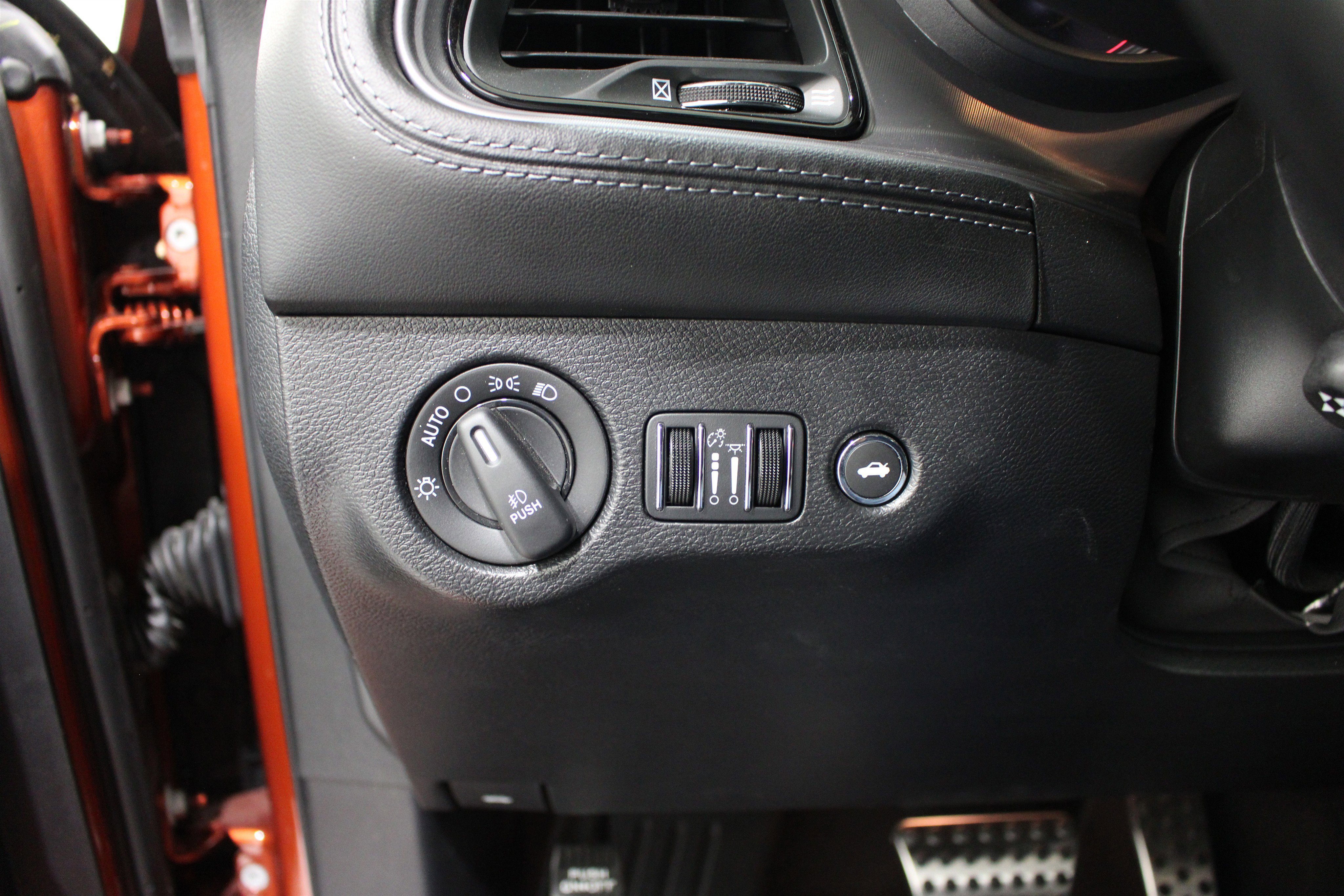 Used 2023 Dodge Challenger SXT w/ Plus Package image 10