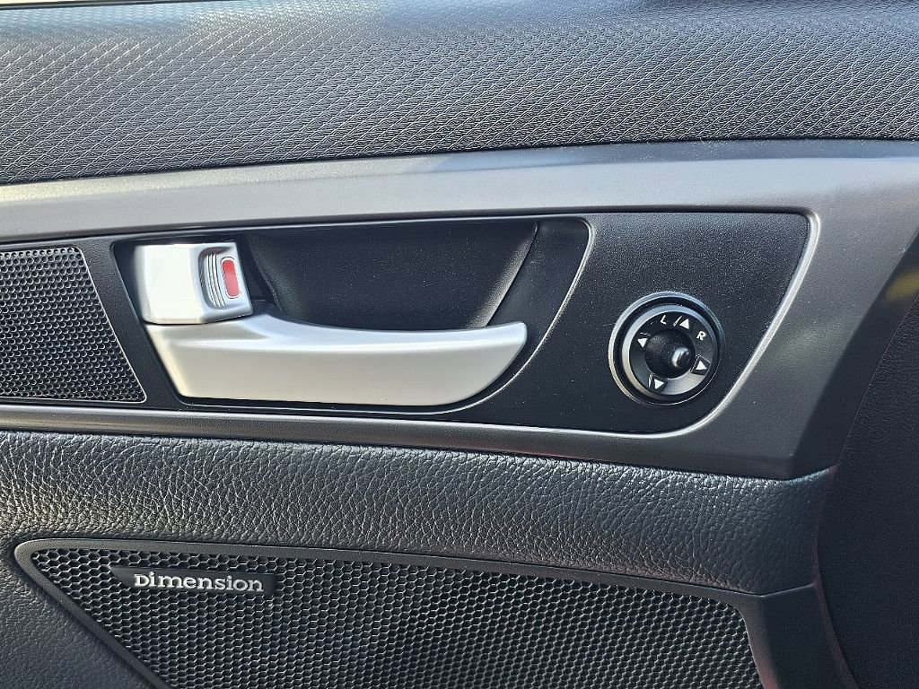 Used 2016 Hyundai Veloster Turbo image 26