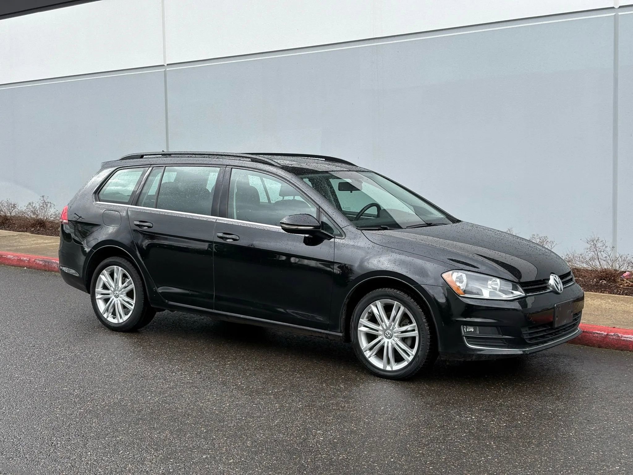 Used 2015 Volkswagen Golf TDI SE image 8