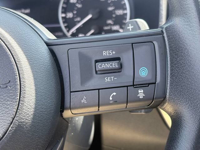 Used 2024 Nissan Rogue SV FWD image 14