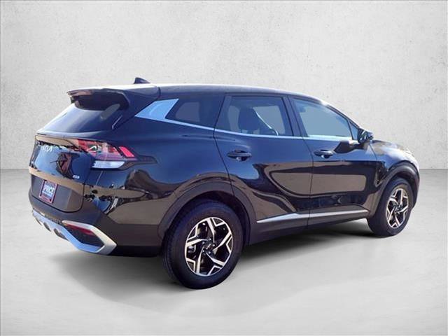 Used 2024 Kia Sportage LX image 4