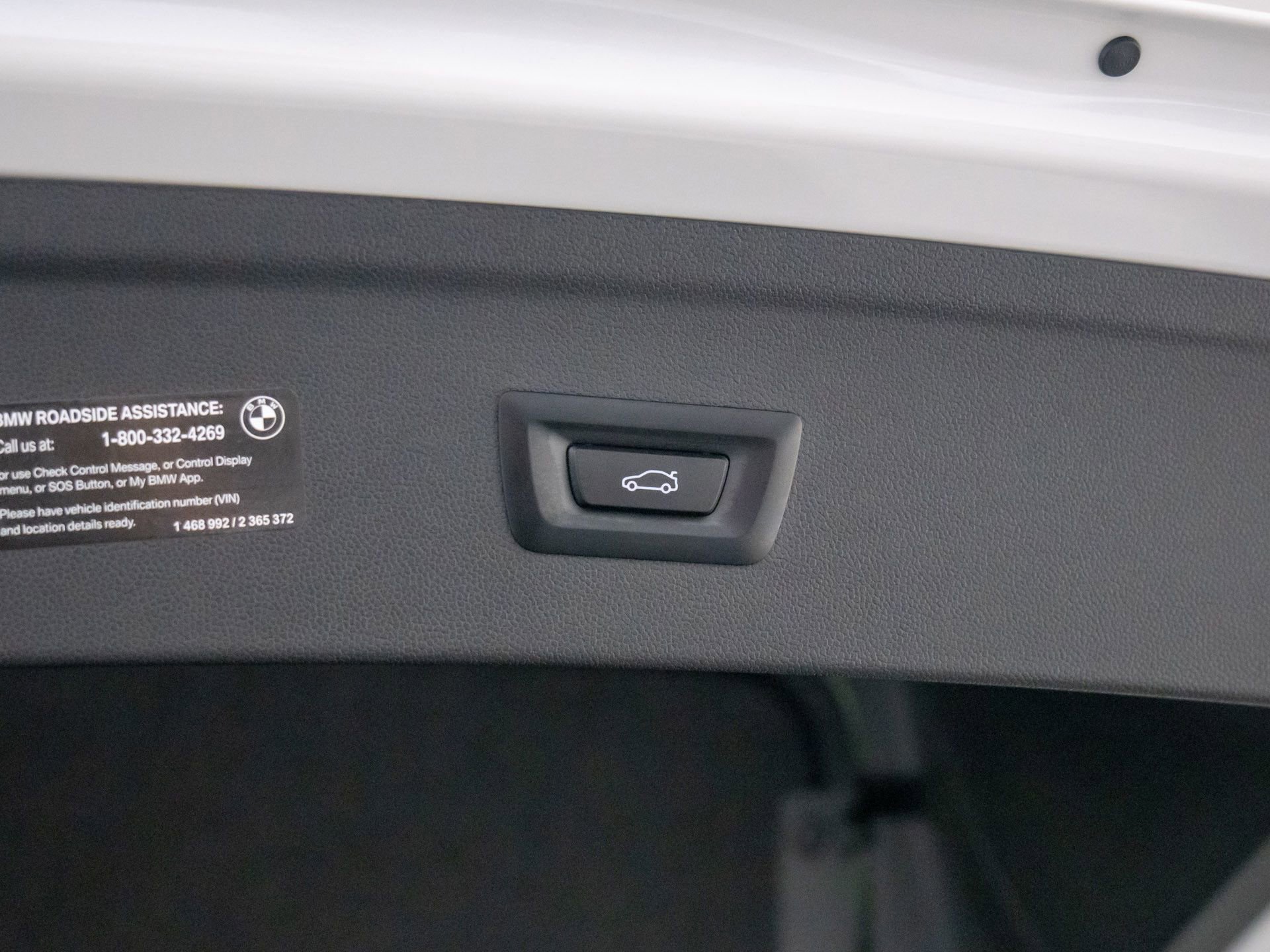 Certified 2025 BMW iX xDrive50 image 28