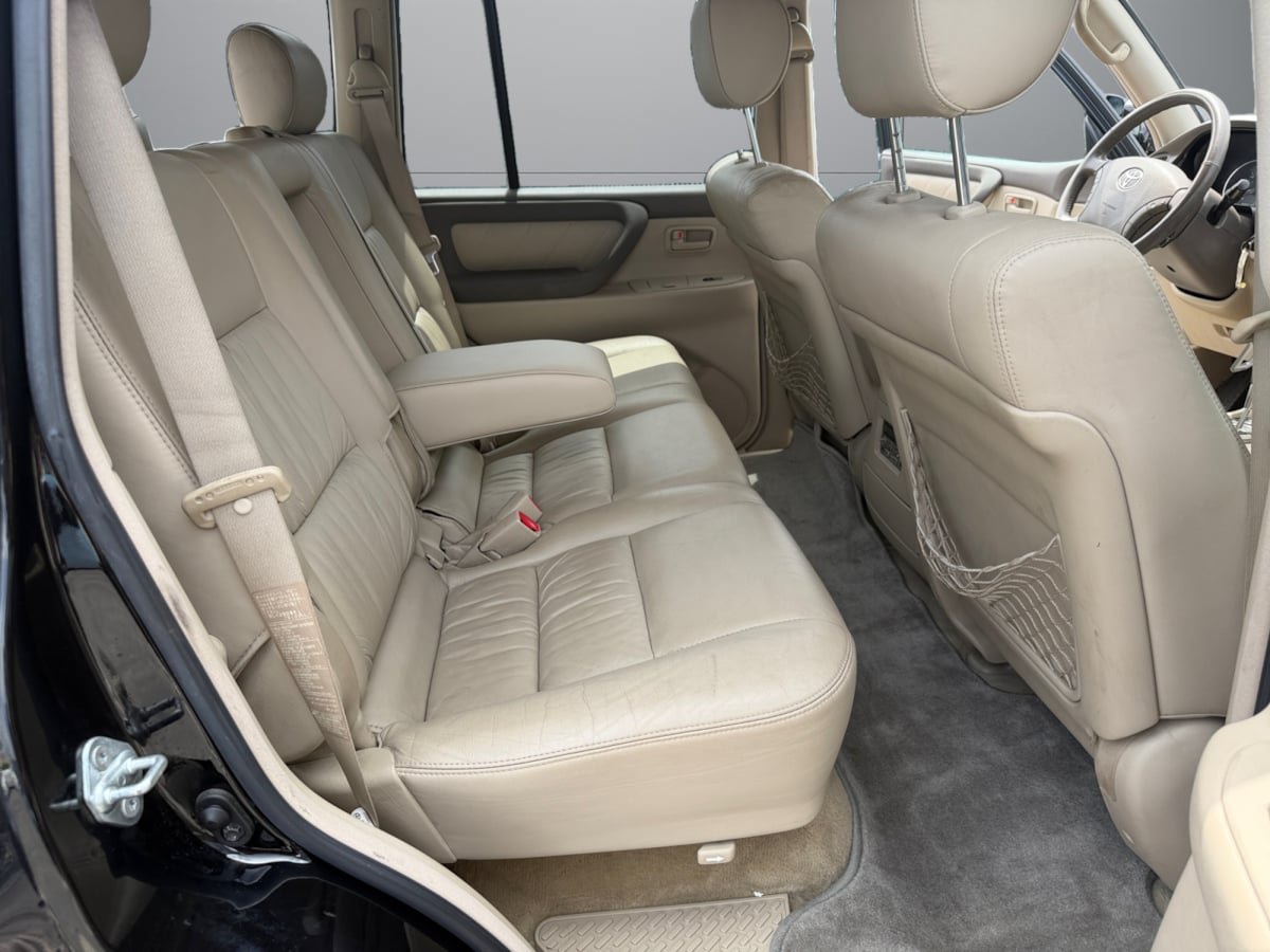 Used 2007 Toyota Land Cruiser AWD/4WD image 18
