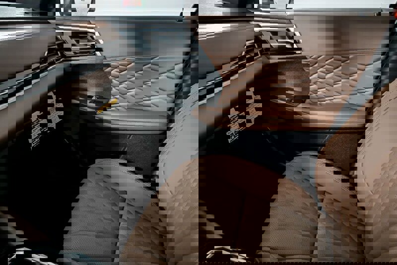 New 2025 Mitsubishi Outlander SEL image 24