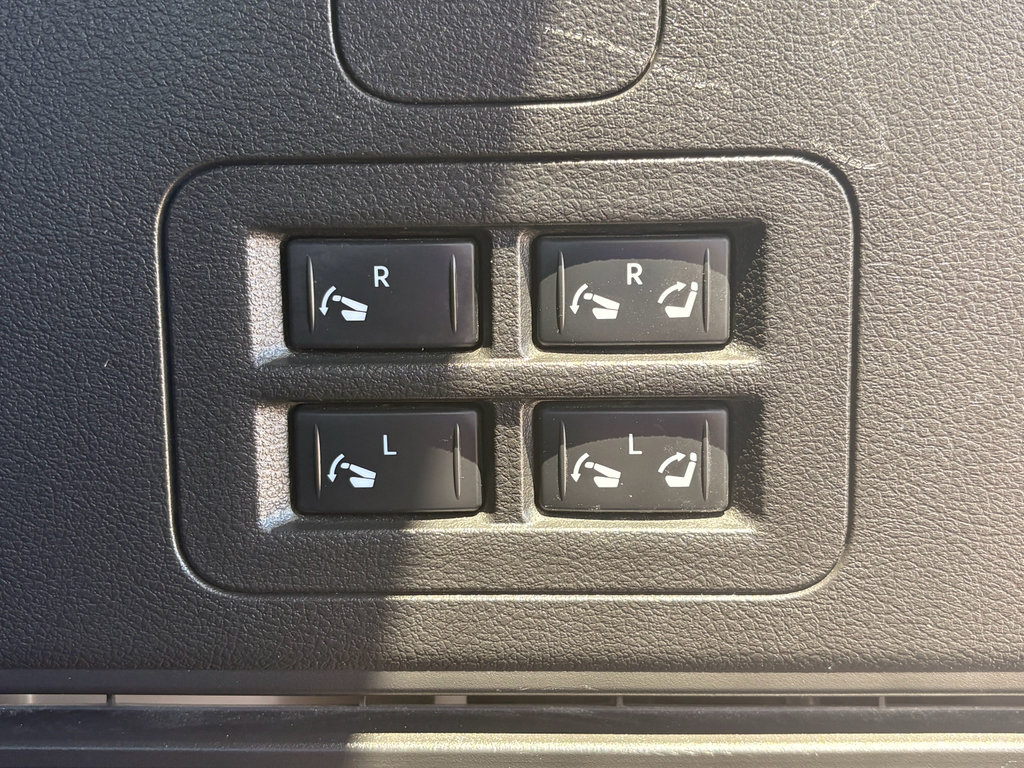 Certified 2025 Nissan Armada Platinum AWD/4WD image 12