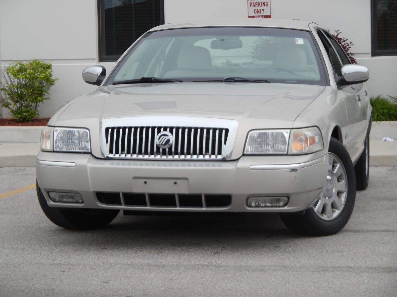 Used 2008 Mercury Grand Marquis LS RWD image 4