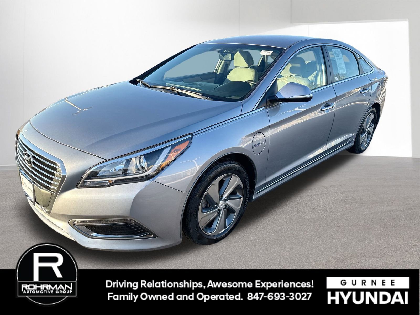 Used 2017 Hyundai Sonata Plug-In Hybrid image 4