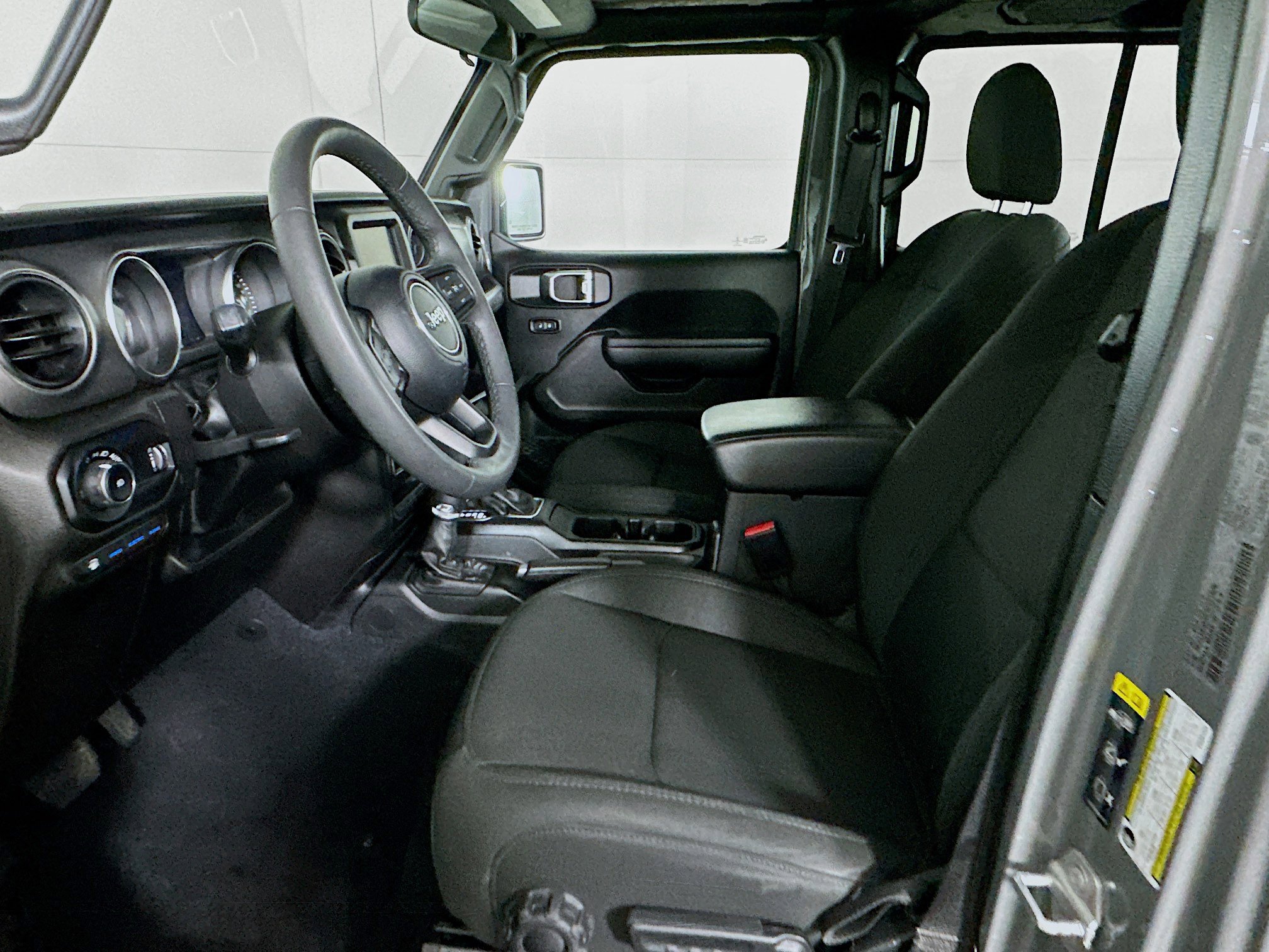 Used 2023 Jeep Wrangler Unlimited image 13