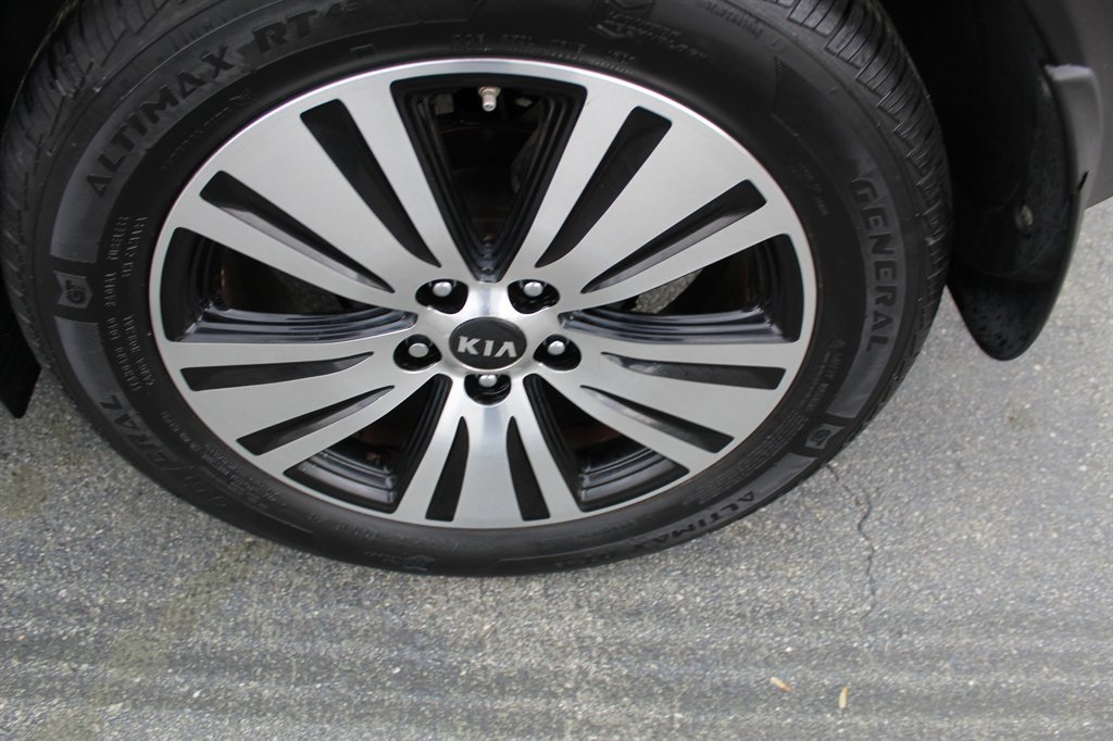 Used 2014 Kia Sportage EX image 16