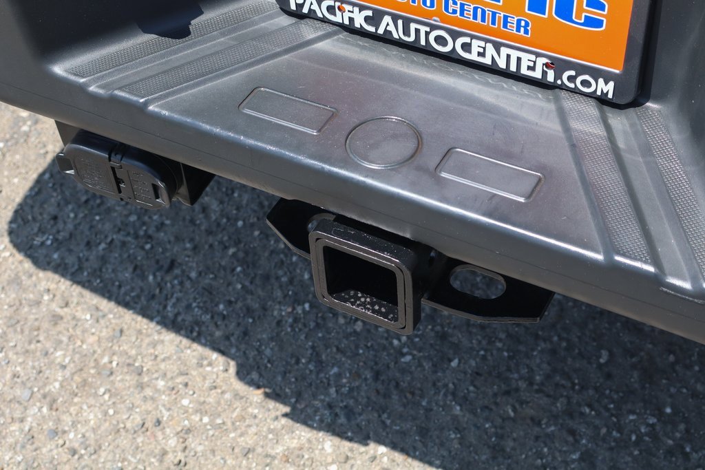 Used 2012 Ford F350 XLT w/ XLT Interior Pkg image 44